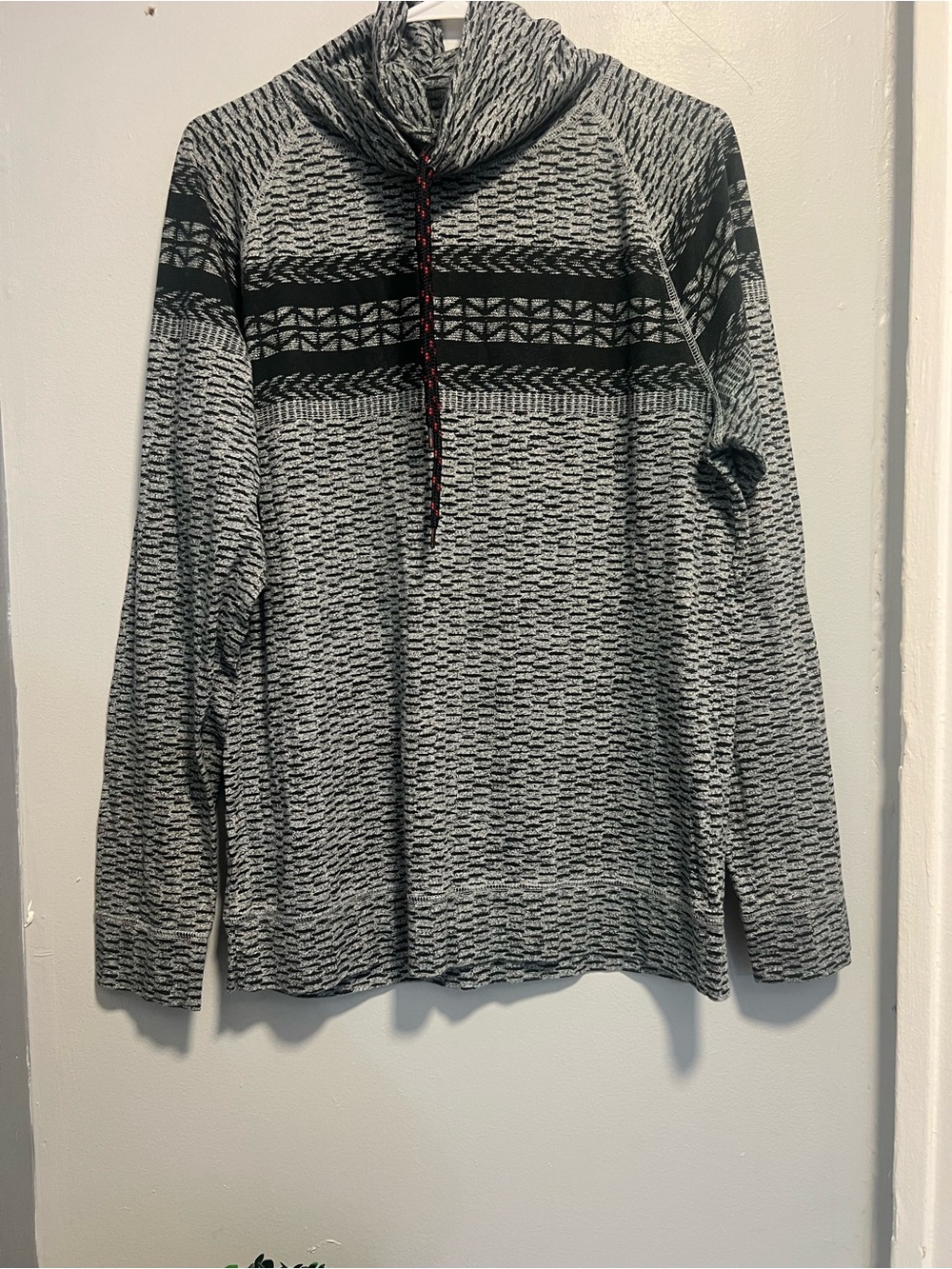 American Rag Men's Black and Gray Zip-Up Patterned Sweatersize L